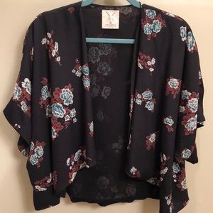 Urban Outfitters short sleeve kimono